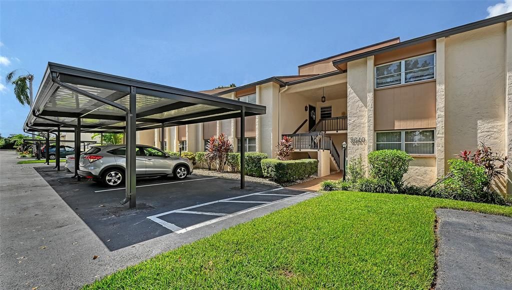 For Sale: $225,000 (2 beds, 2 baths, 1059 Square Feet)