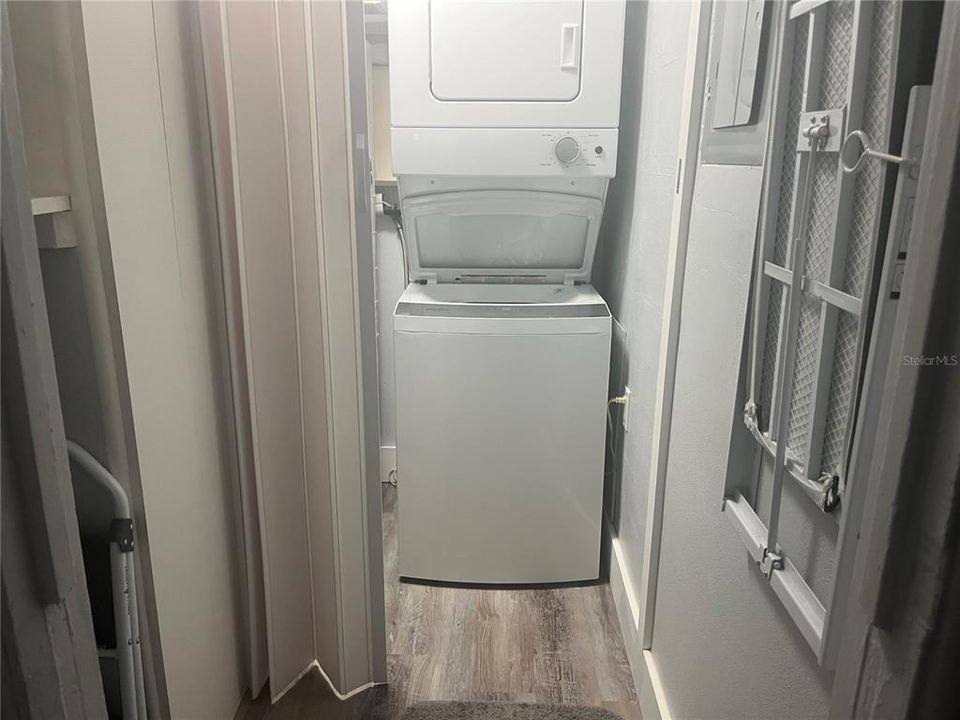 待售: $900,000 (0 贝兹, 0 浴室, 2354 平方英尺)