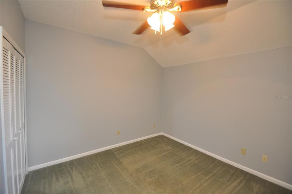 合同活跃: $2,300 (2 贝兹, 2 浴室, 1565 平方英尺)