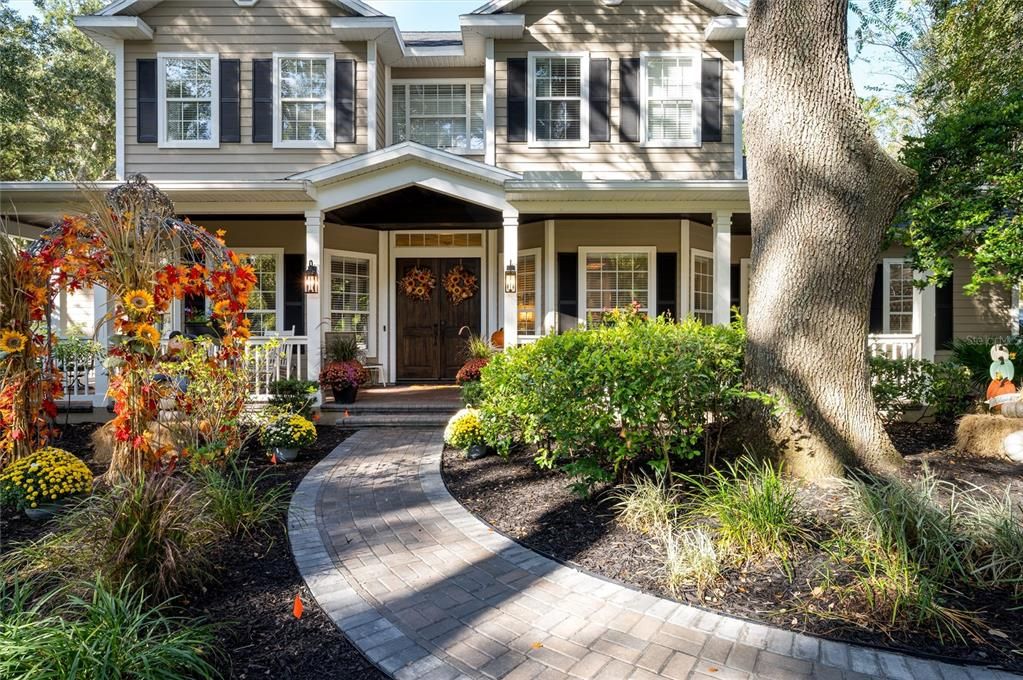 For Sale: $1,550,000 (5 beds, 4 baths, 4631 Square Feet)