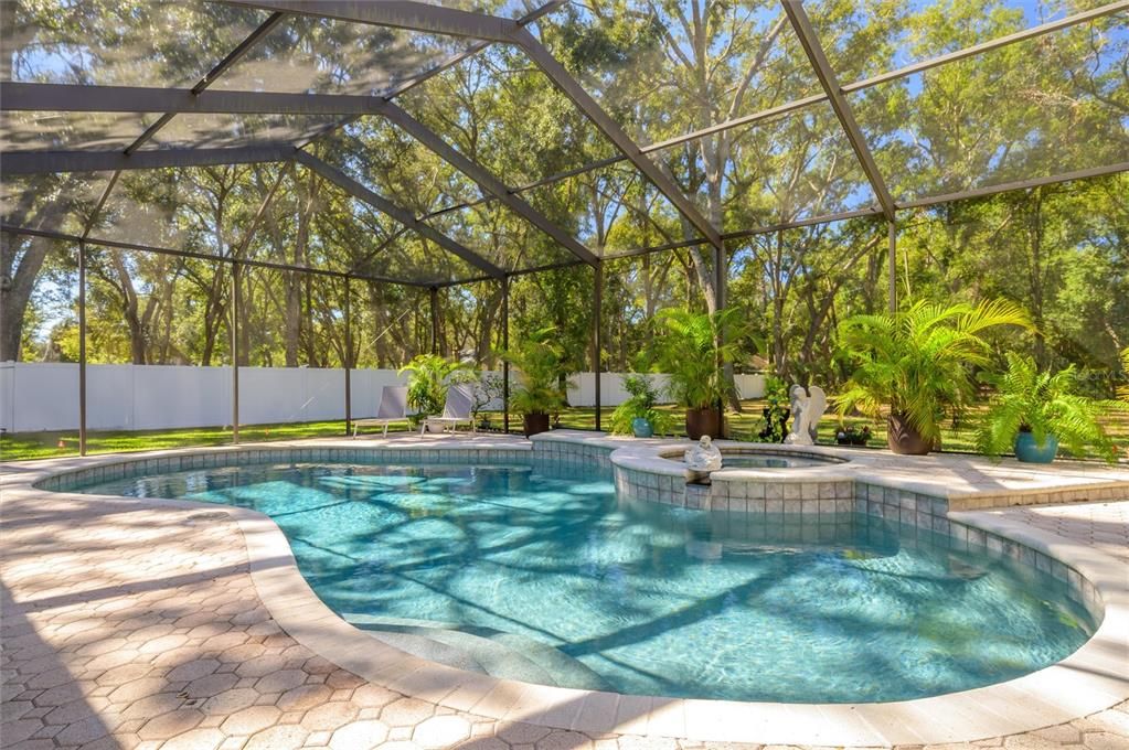 For Sale: $1,550,000 (5 beds, 4 baths, 4631 Square Feet)