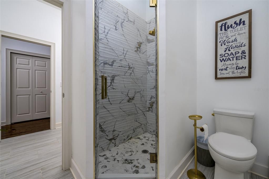 For Sale: $1,550,000 (5 beds, 4 baths, 4631 Square Feet)