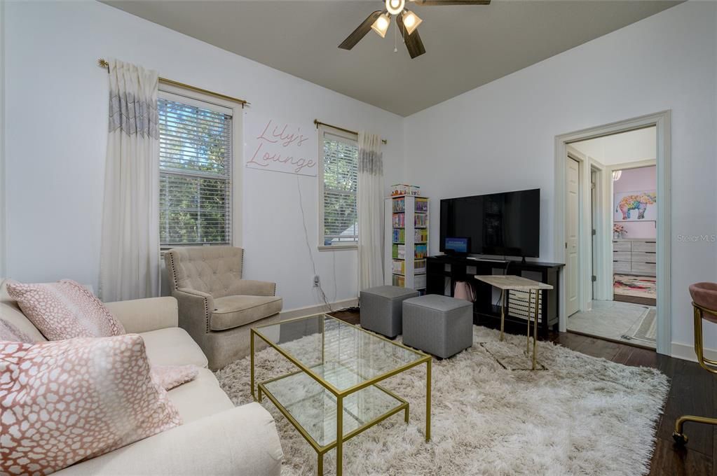 For Sale: $1,550,000 (5 beds, 4 baths, 4631 Square Feet)