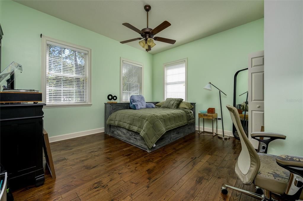 For Sale: $1,550,000 (5 beds, 4 baths, 4631 Square Feet)