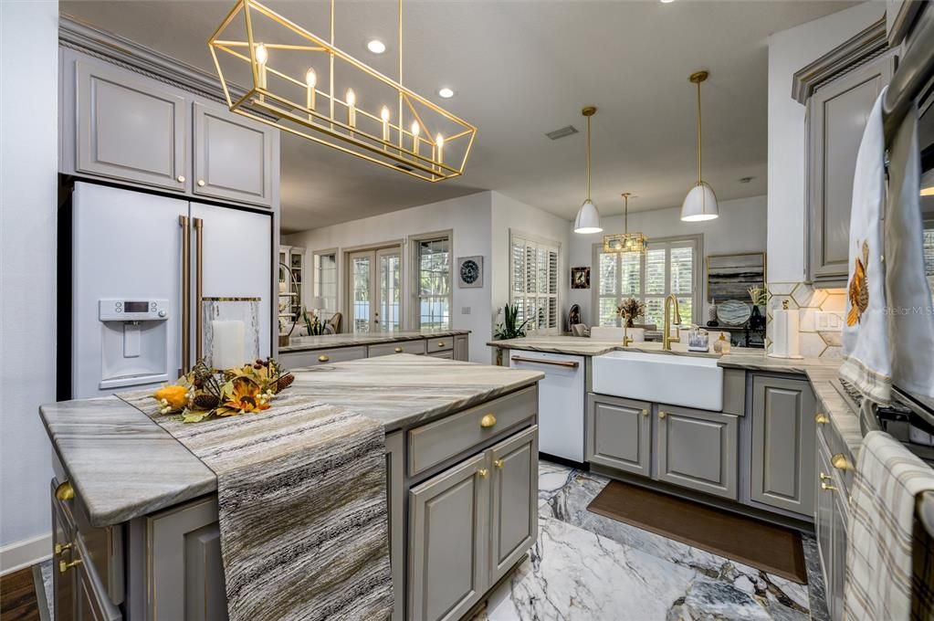 For Sale: $1,550,000 (5 beds, 4 baths, 4631 Square Feet)