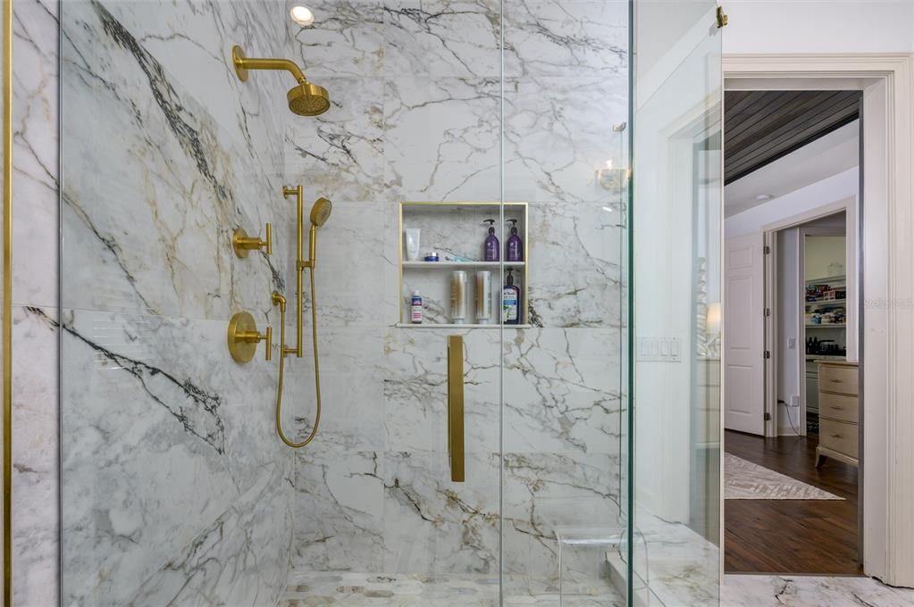 For Sale: $1,550,000 (5 beds, 4 baths, 4631 Square Feet)