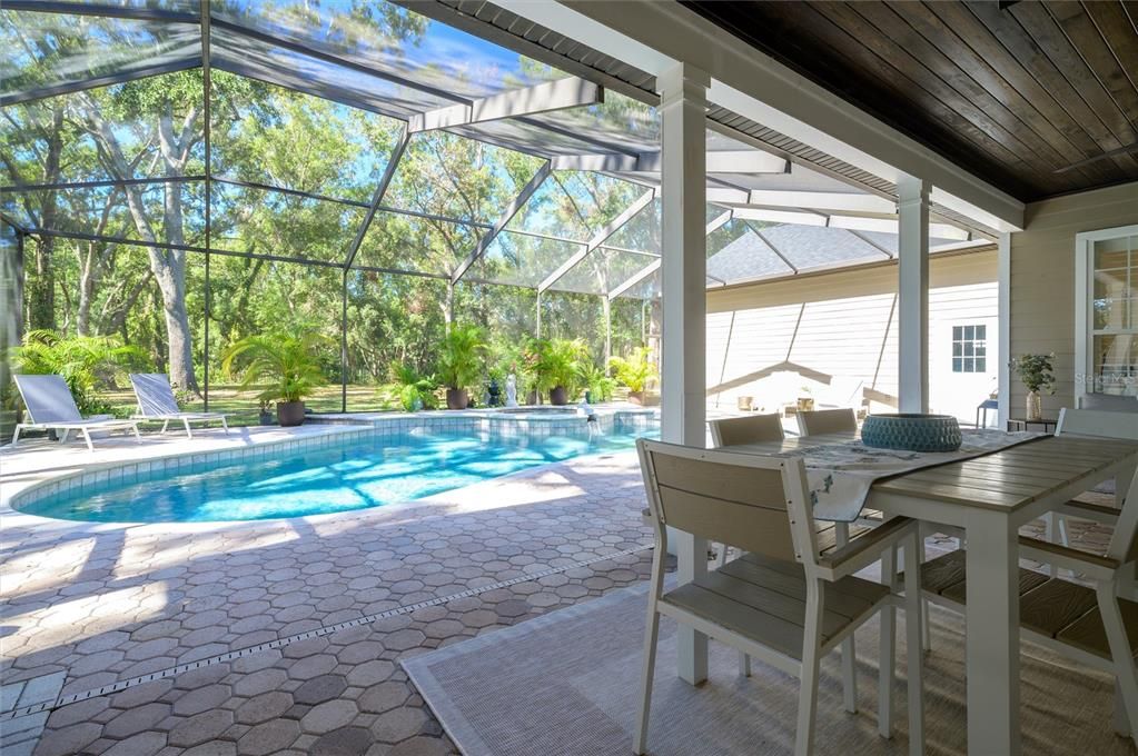 For Sale: $1,550,000 (5 beds, 4 baths, 4631 Square Feet)