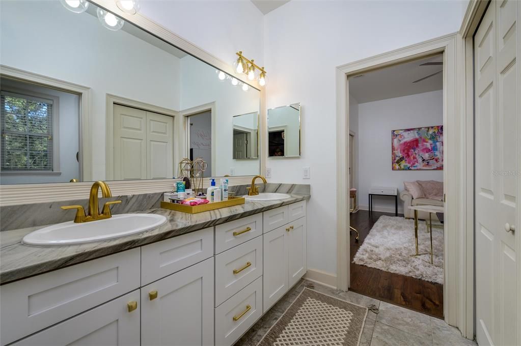 For Sale: $1,550,000 (5 beds, 4 baths, 4631 Square Feet)