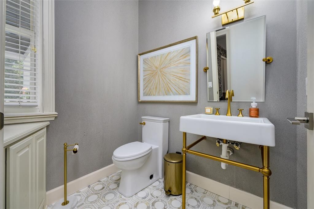 For Sale: $1,550,000 (5 beds, 4 baths, 4631 Square Feet)