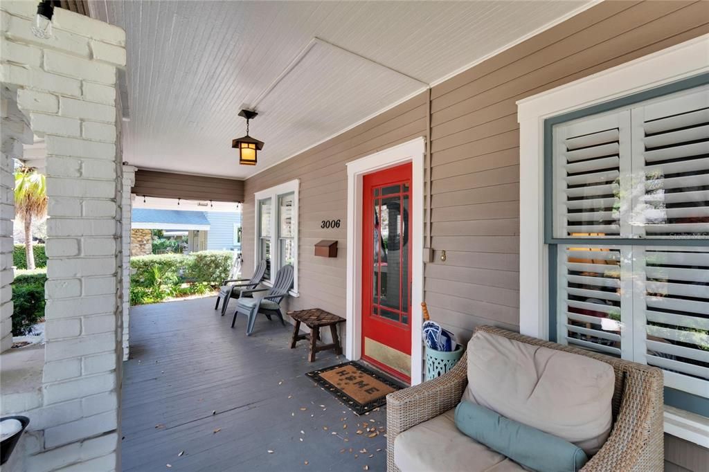 For Sale: $1,599,000 (4 beds, 3 baths, 2916 Square Feet)