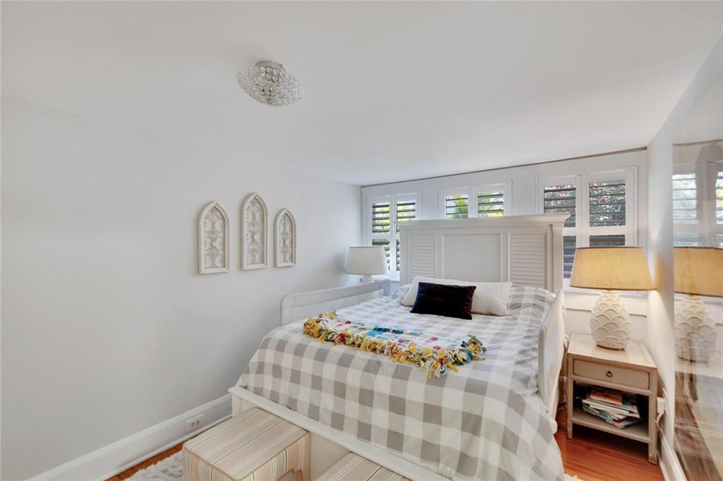 For Sale: $1,599,000 (4 beds, 3 baths, 2916 Square Feet)