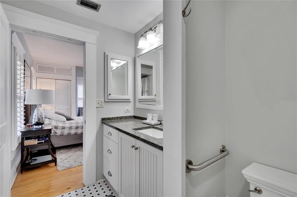 For Sale: $1,599,000 (4 beds, 3 baths, 2916 Square Feet)