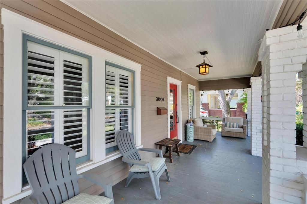 For Sale: $1,599,000 (4 beds, 3 baths, 2916 Square Feet)