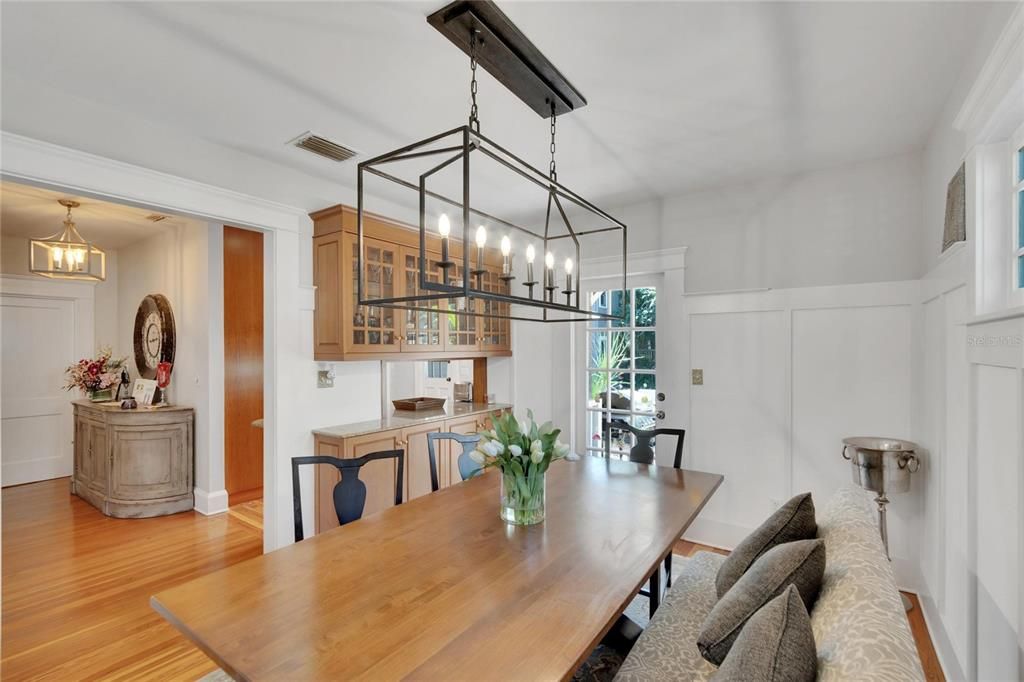 For Sale: $1,599,000 (4 beds, 3 baths, 2916 Square Feet)