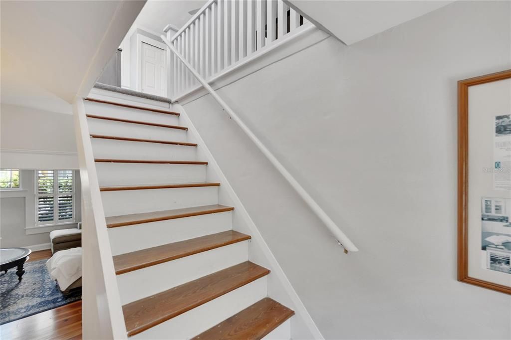 For Sale: $1,599,000 (4 beds, 3 baths, 2916 Square Feet)