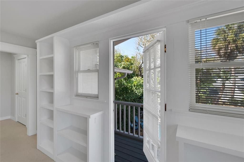 For Sale: $1,599,000 (4 beds, 3 baths, 2916 Square Feet)