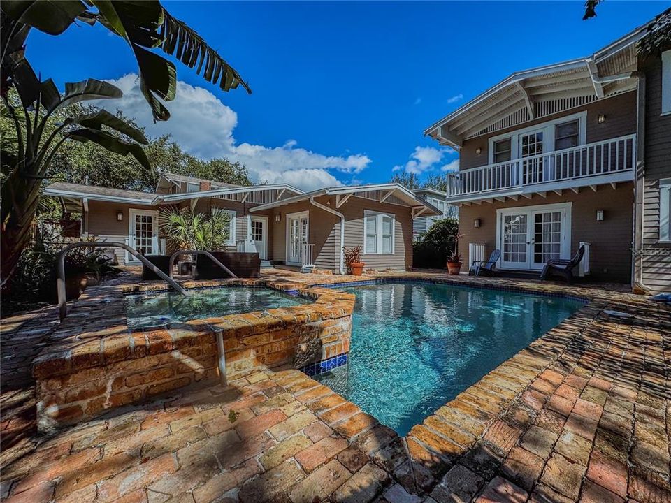 For Sale: $1,599,000 (4 beds, 3 baths, 2916 Square Feet)