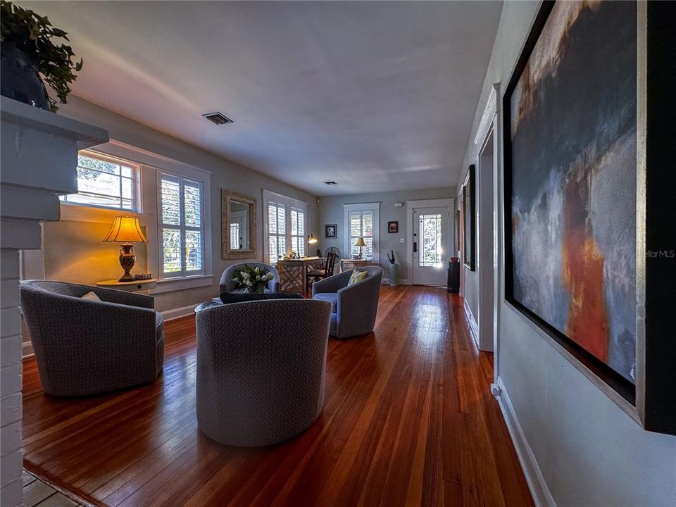 For Sale: $1,599,000 (4 beds, 3 baths, 2916 Square Feet)