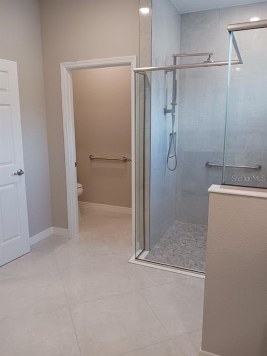 For Sale: $820,000 (4 beds, 4 baths, 4202 Square Feet)