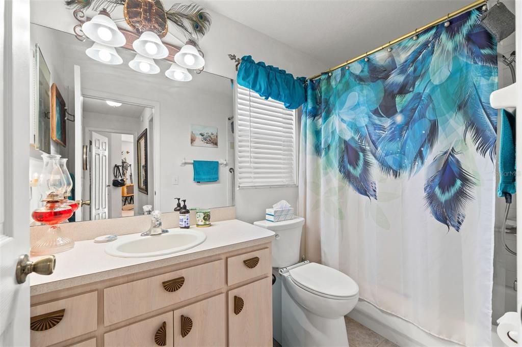 Active With Contract: $279,900 (3 beds, 2 baths, 1365 Square Feet)