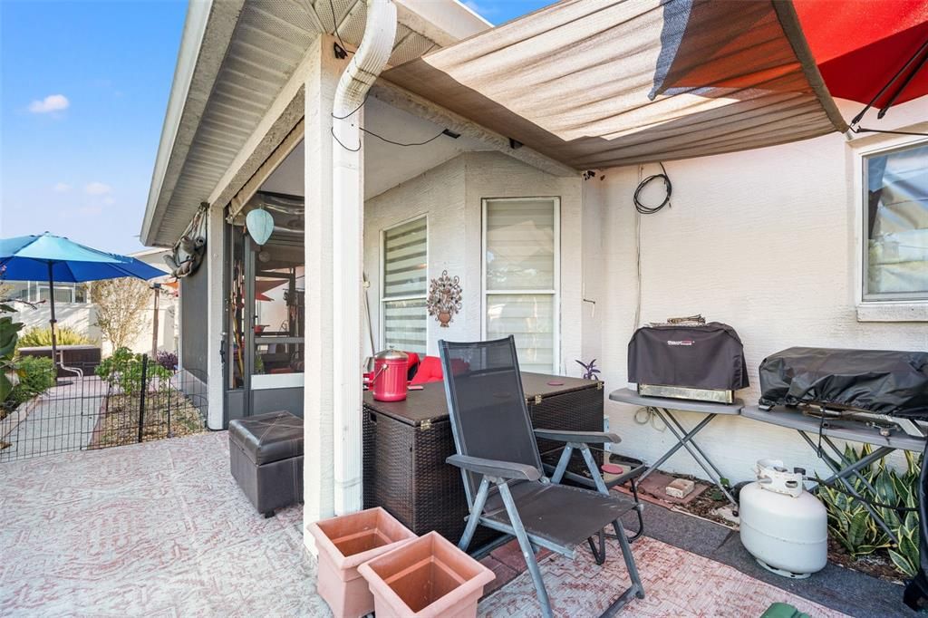 Active With Contract: $279,900 (3 beds, 2 baths, 1365 Square Feet)