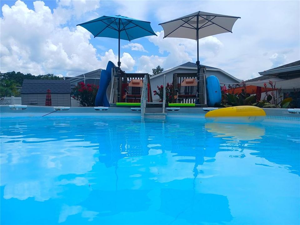 Active With Contract: $279,900 (3 beds, 2 baths, 1365 Square Feet)