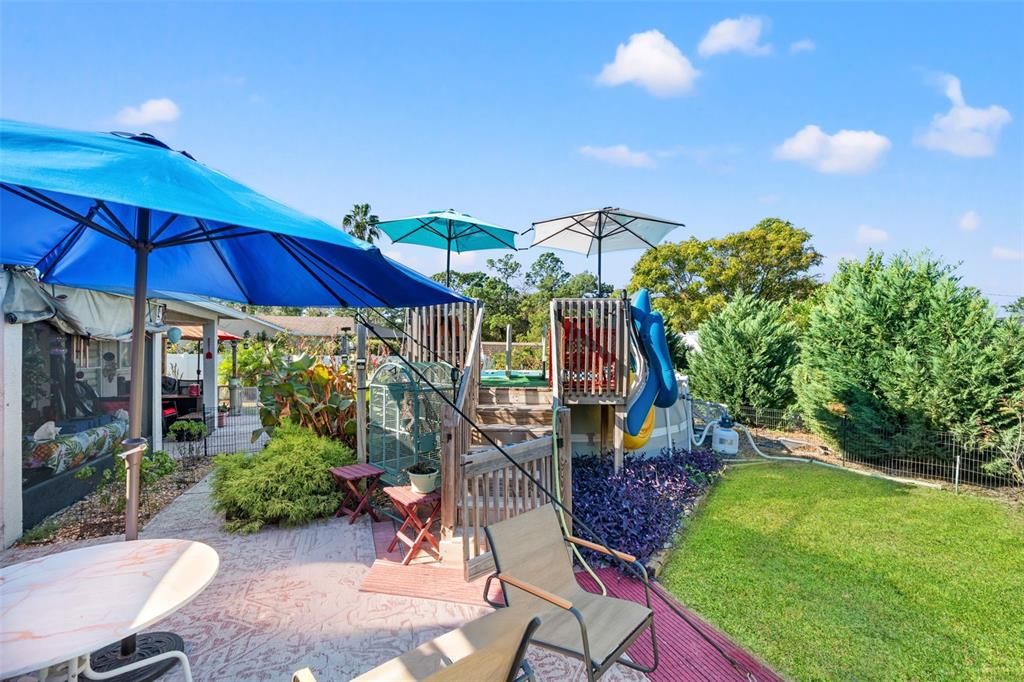 Active With Contract: $279,900 (3 beds, 2 baths, 1365 Square Feet)