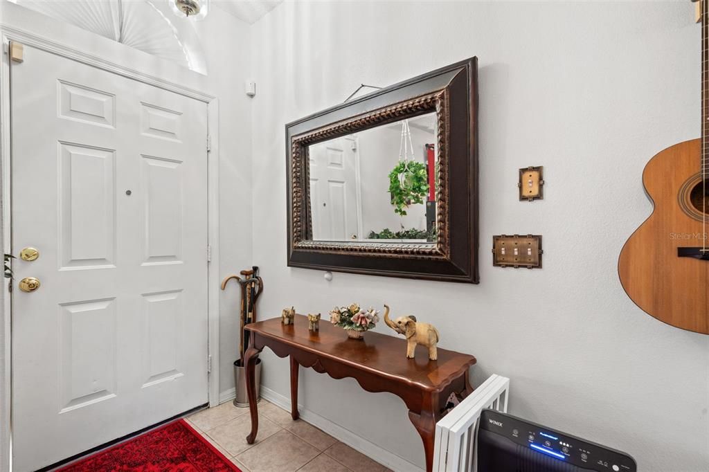 Active With Contract: $279,900 (3 beds, 2 baths, 1365 Square Feet)