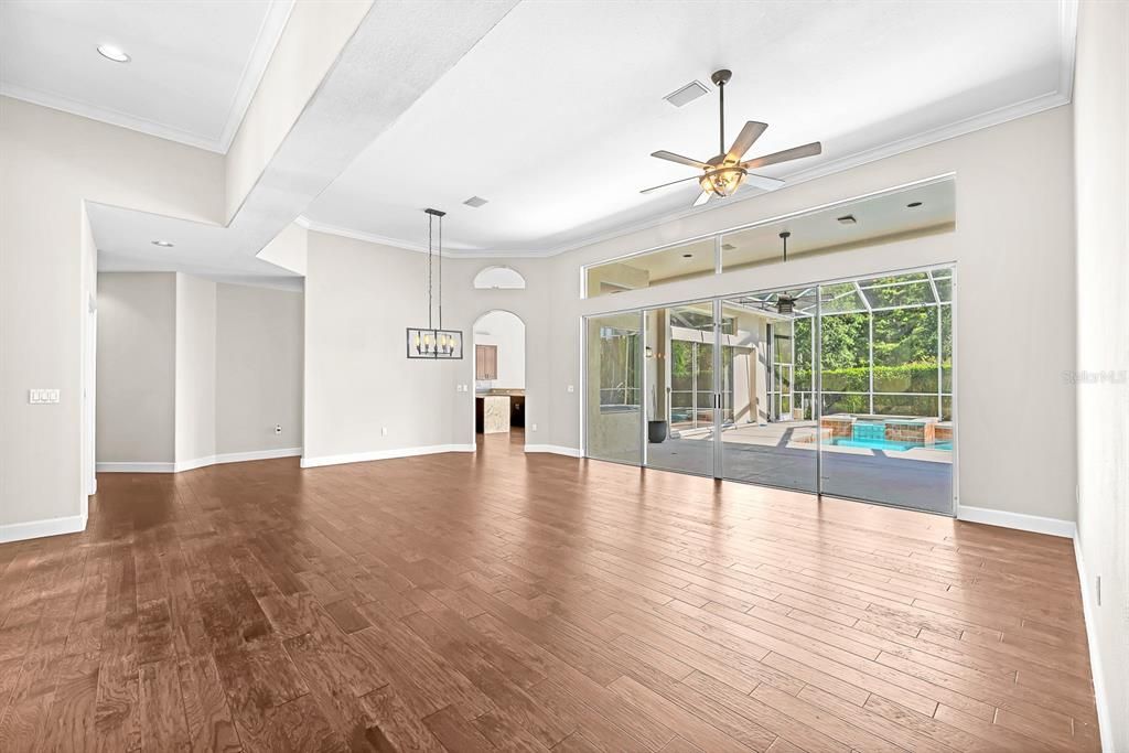 En Venta: $850,000 (4 camas, 4 baños, 3104 Pies cuadrados)