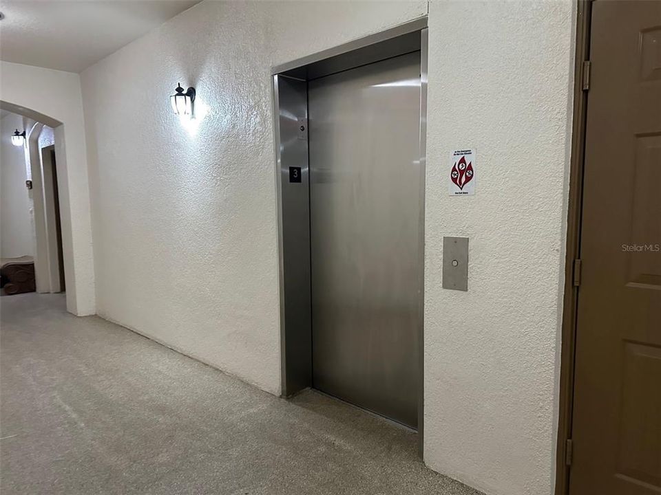 合同活跃: $2,095 (3 贝兹, 2 浴室, 1442 平方英尺)