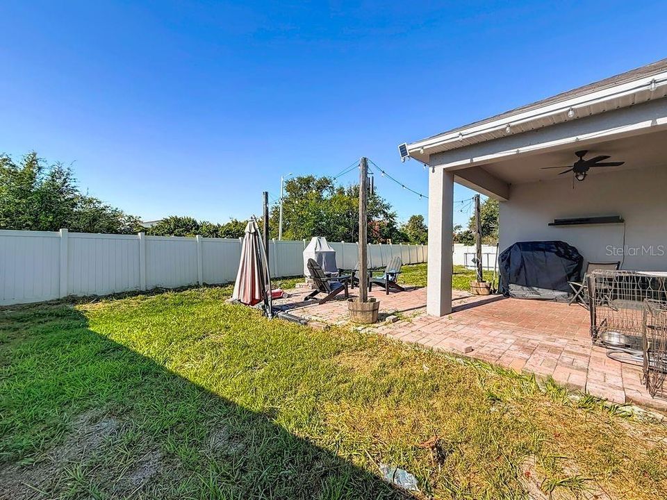 На продажу: $330,000 (3 спален, 2 ванн, 1720 Квадратных фут)