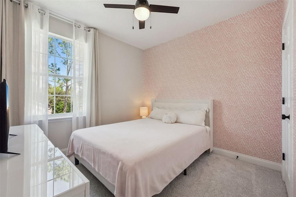 Activo con contrato: $799,900 (5 camas, 3 baños, 3548 Pies cuadrados)