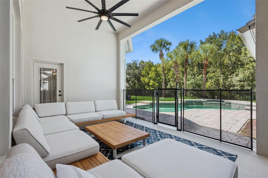 Activo con contrato: $799,900 (5 camas, 3 baños, 3548 Pies cuadrados)