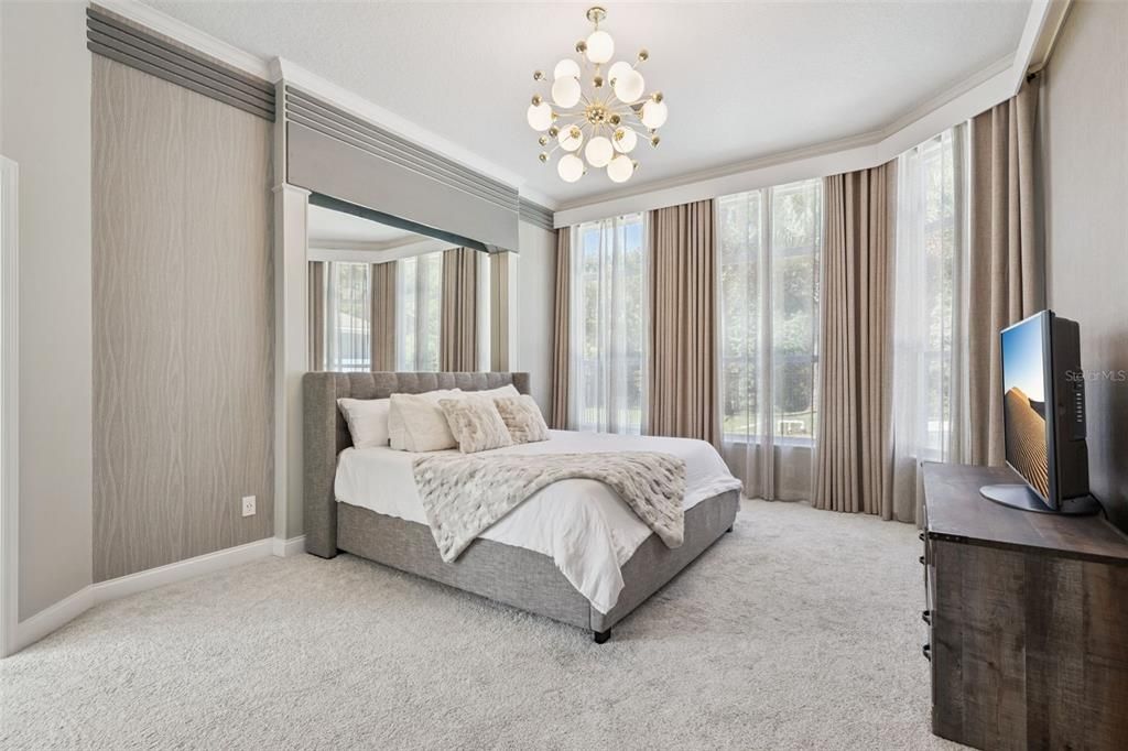 Activo con contrato: $799,900 (5 camas, 3 baños, 3548 Pies cuadrados)