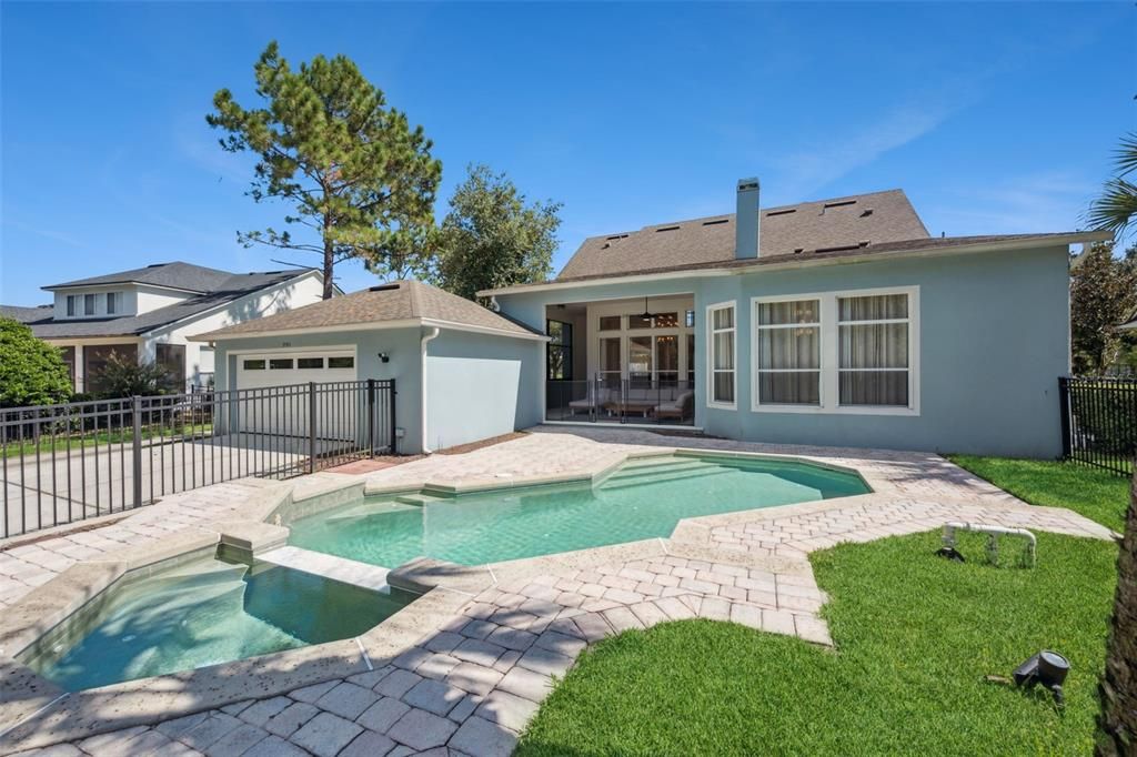 Activo con contrato: $799,900 (5 camas, 3 baños, 3548 Pies cuadrados)