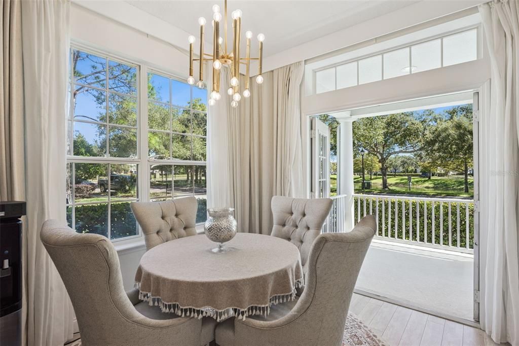 Activo con contrato: $799,900 (5 camas, 3 baños, 3548 Pies cuadrados)