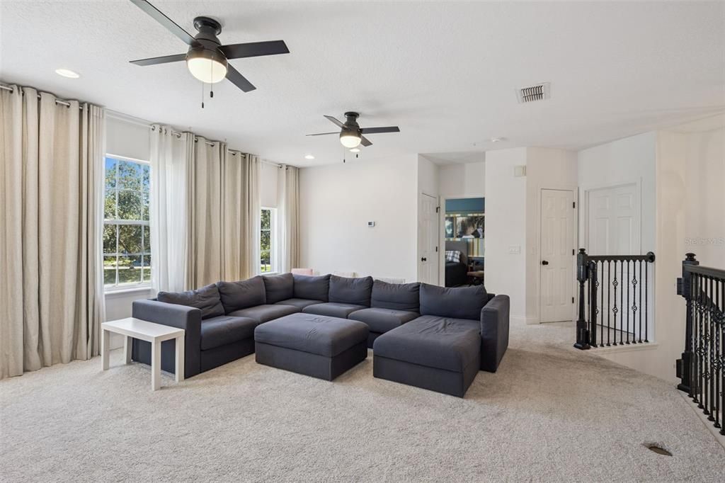 Activo con contrato: $799,900 (5 camas, 3 baños, 3548 Pies cuadrados)