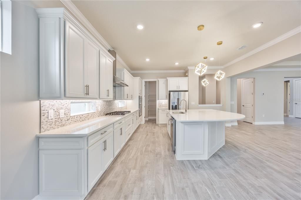 For Rent: $8,000 (7 beds, 3 baths, 4558 Square Feet)