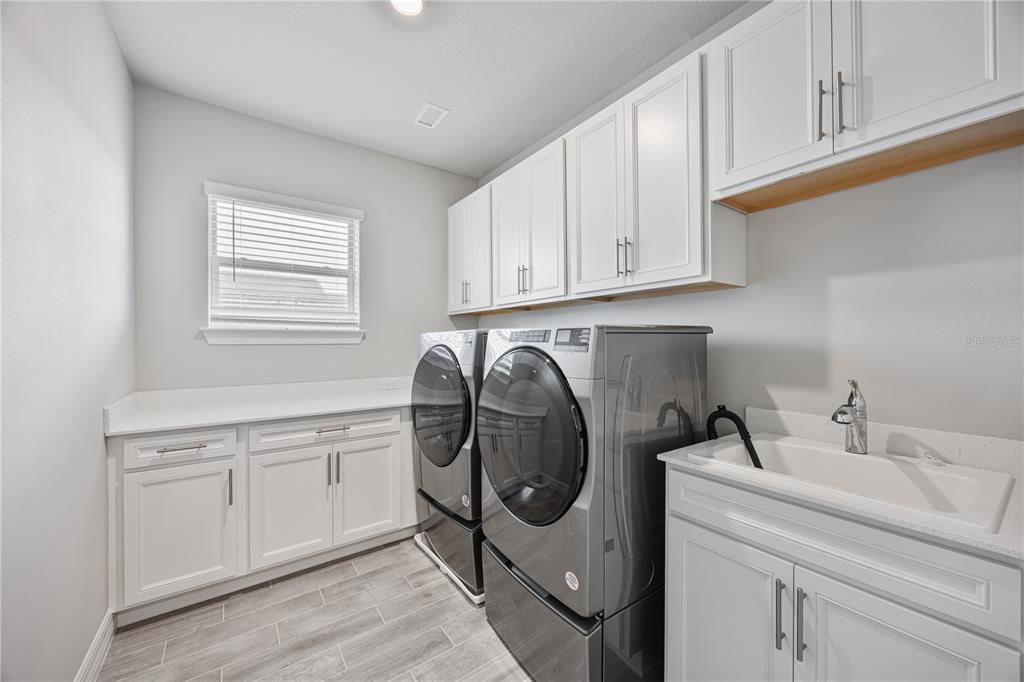 For Rent: $8,000 (7 beds, 3 baths, 4558 Square Feet)