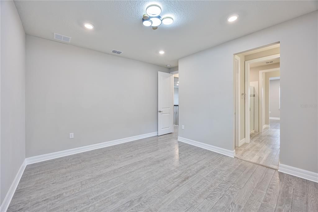 For Rent: $8,000 (7 beds, 3 baths, 4558 Square Feet)