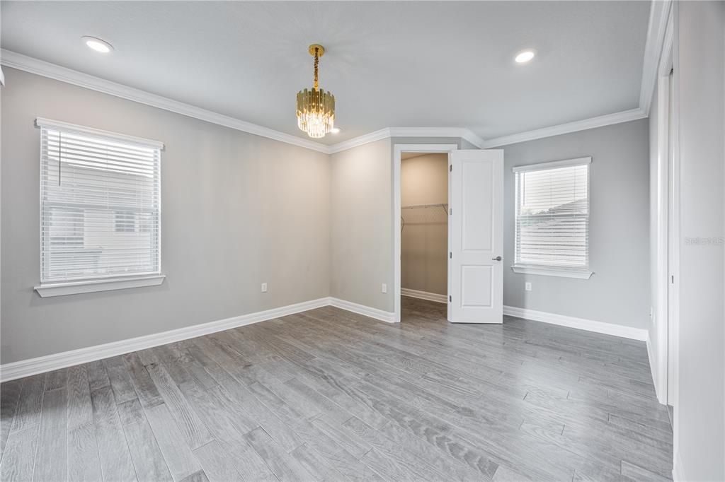 For Rent: $8,000 (7 beds, 3 baths, 4558 Square Feet)