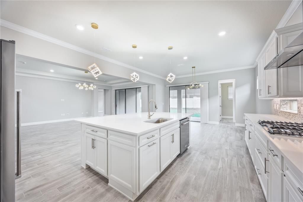 For Rent: $8,000 (7 beds, 3 baths, 4558 Square Feet)