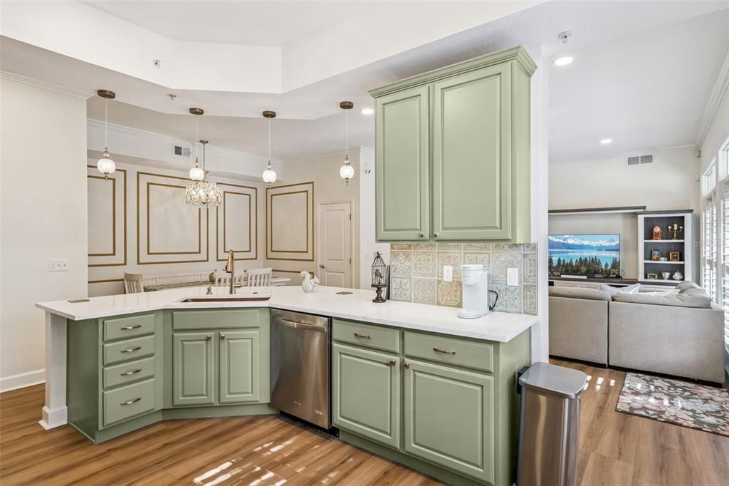 На продажу: $529,000 (3 спален, 2 ванн, 1834 Квадратных фут)