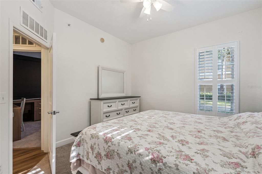 На продажу: $529,000 (3 спален, 2 ванн, 1834 Квадратных фут)