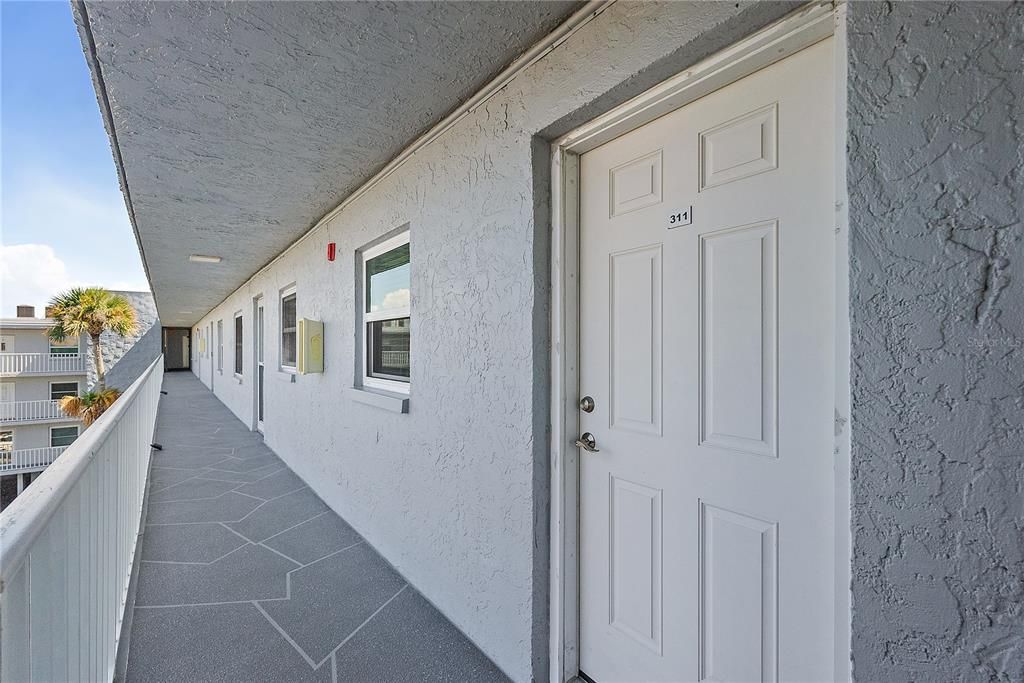 На продажу: $399,000 (2 спален, 2 ванн, 1110 Квадратных фут)