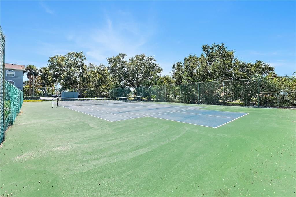 На продажу: $399,000 (2 спален, 2 ванн, 1110 Квадратных фут)