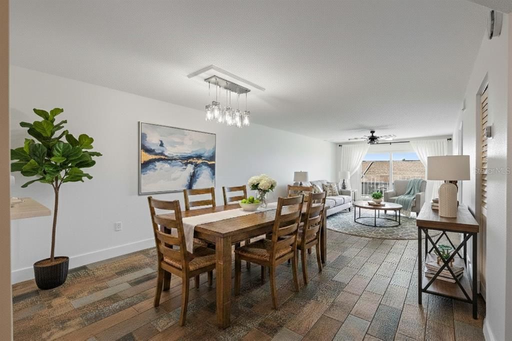 На продажу: $399,000 (2 спален, 2 ванн, 1110 Квадратных фут)