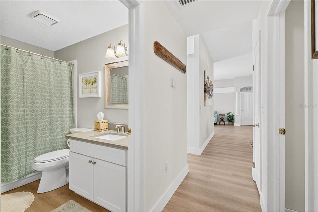 En Venta: $475,000 (4 camas, 2 baños, 2243 Pies cuadrados)