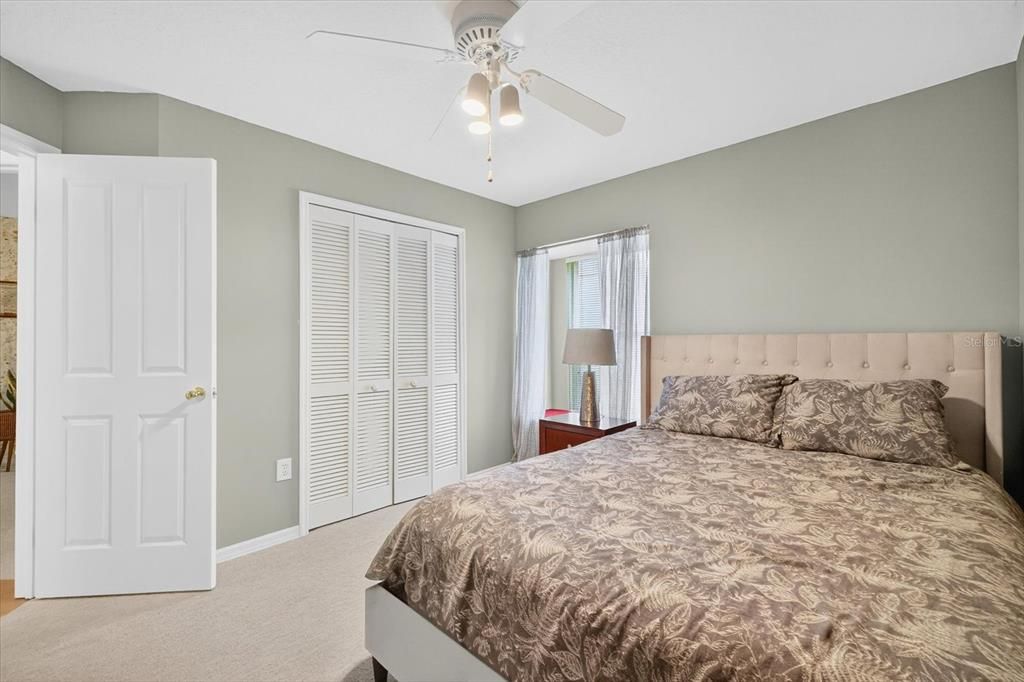 En Venta: $475,000 (4 camas, 2 baños, 2243 Pies cuadrados)