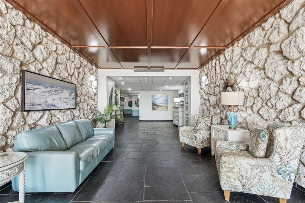 На продажу: $625,000 (2 спален, 2 ванн, 1441 Квадратных фут)